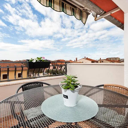 Mate & Mira Apartman