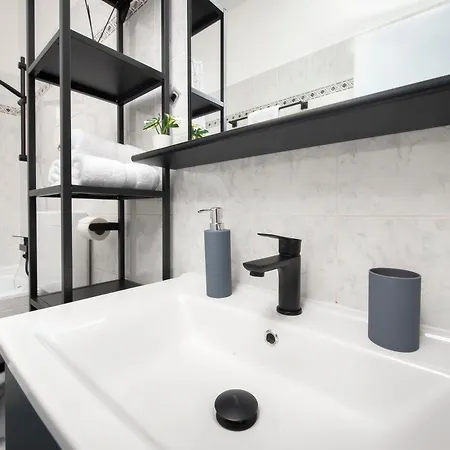 Mate & Mira Apartman